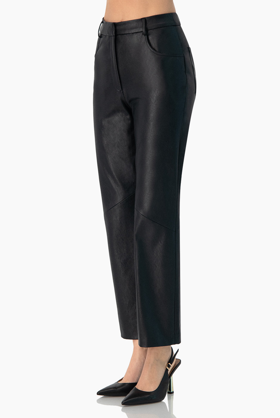 Pantalon capri con bolsillos