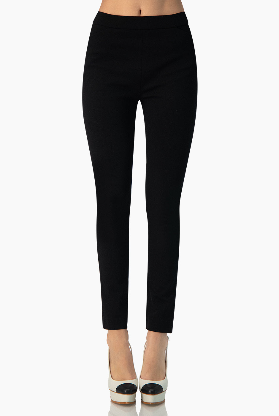 Pantalon negro capri con bolsillos