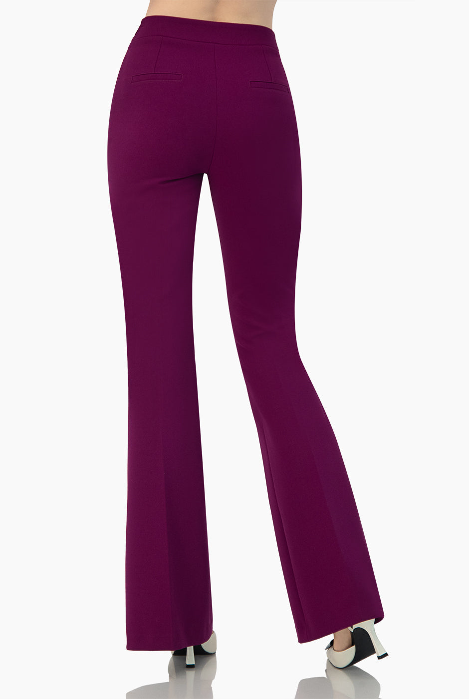 Pantalon liso acampanado morado