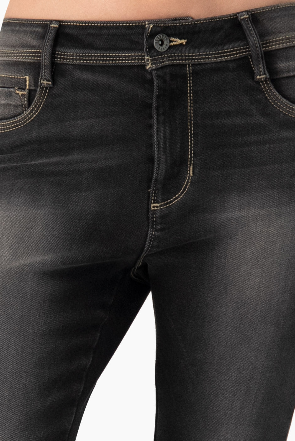 Jeans skinny negros con pinzas y bolsillos de Ivonne