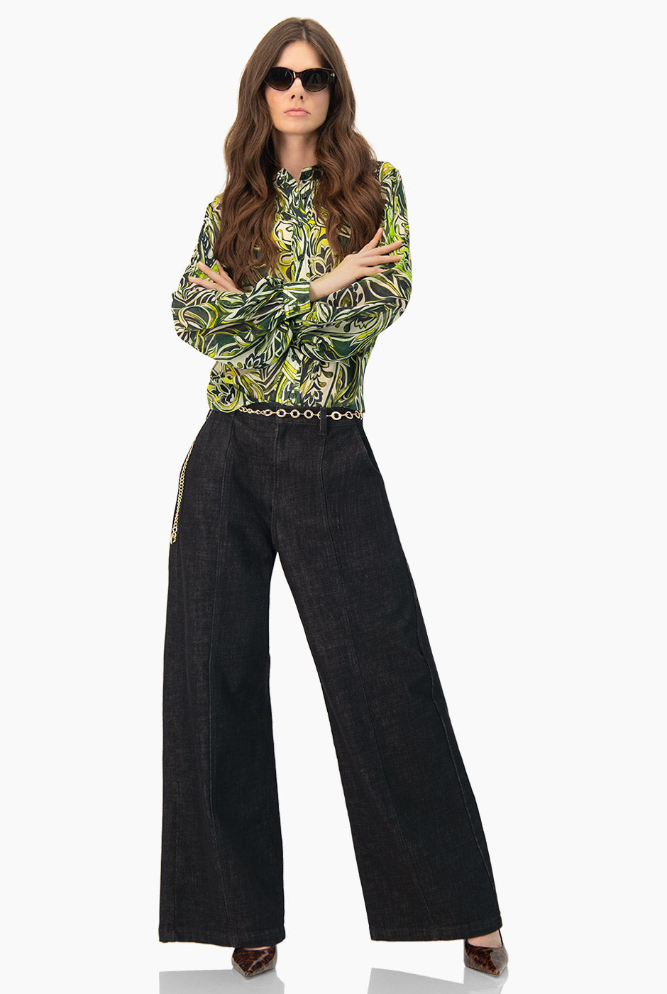 Jeans amplios negros de tiro alto con bolsillos delanteros