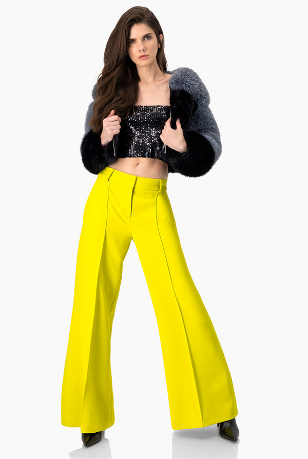 Pantalon pierna amplia y bolsillos