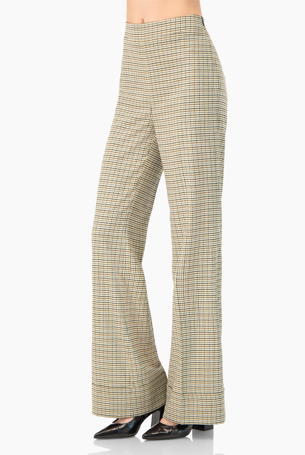 Pantalon semi campana a la cintura