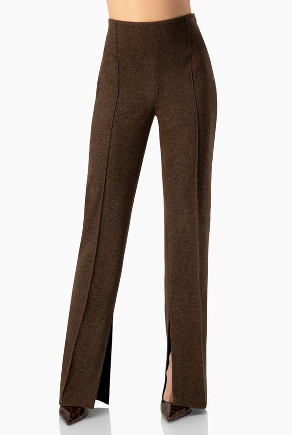 Pantalon cafe con aberturas