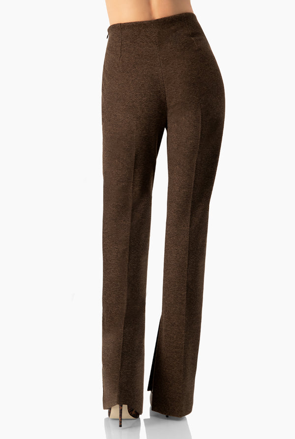 Pantalon cafe con aberturas