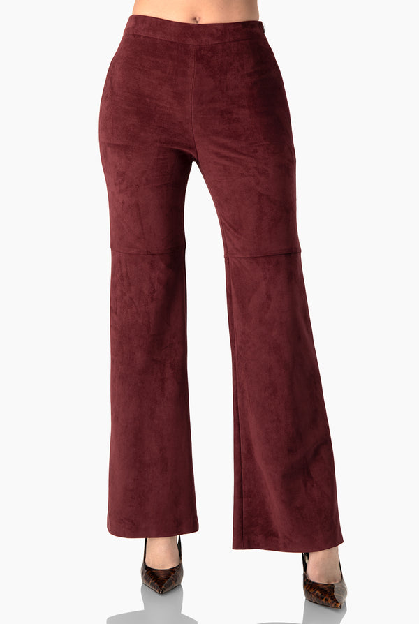 Pantalon liso en tono vino