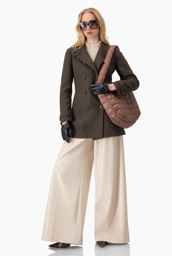 Pantalon amplio liso con bolsillos