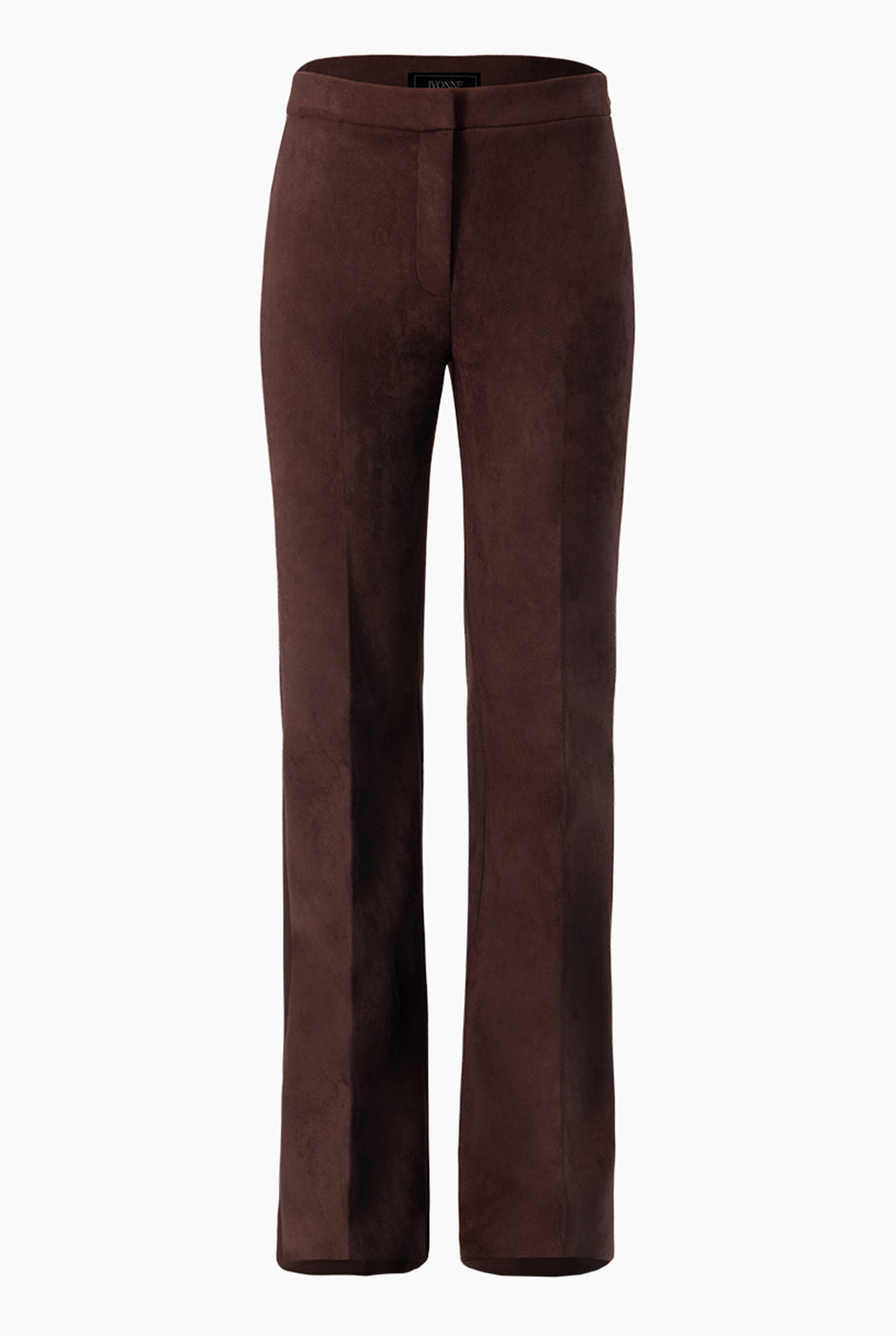 Pantalón acampanado cafe con bolsillos traseros simulados