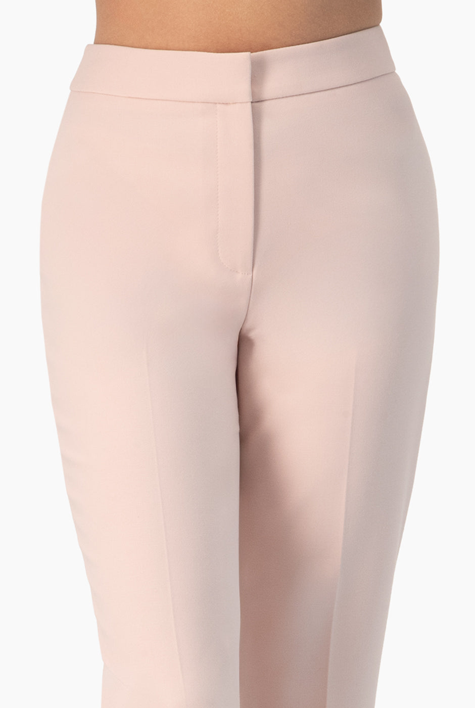 Pantalón recto sastreado en tono rosa palo sin bolsillos