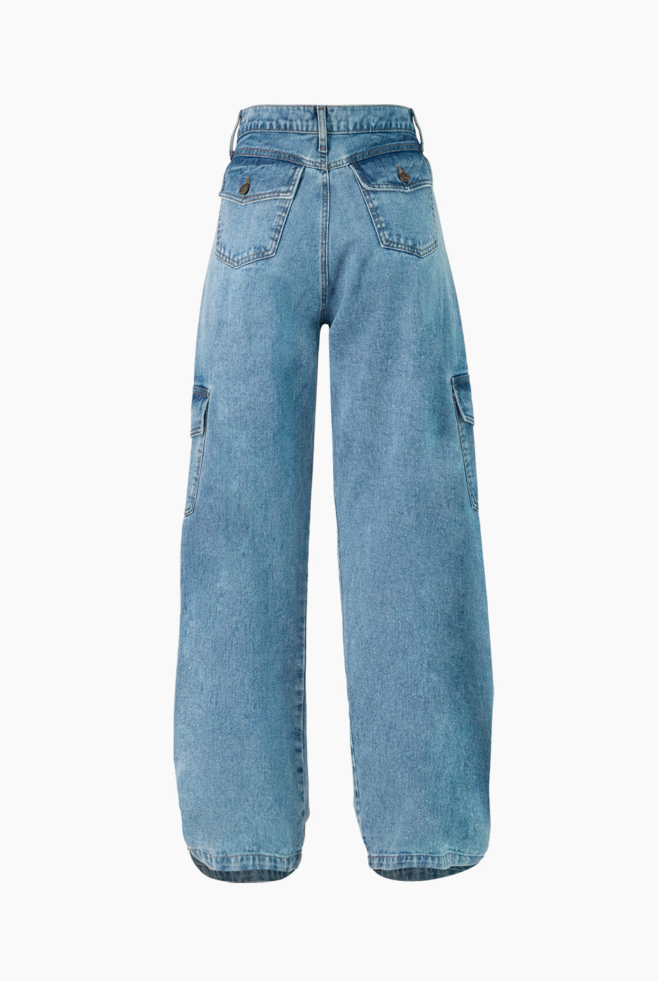 Jeans cargo de mezclilla azul claro con bolsillos laterales