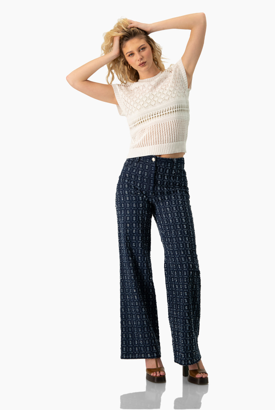 Pantalón denim recto azul marino con bolsillos