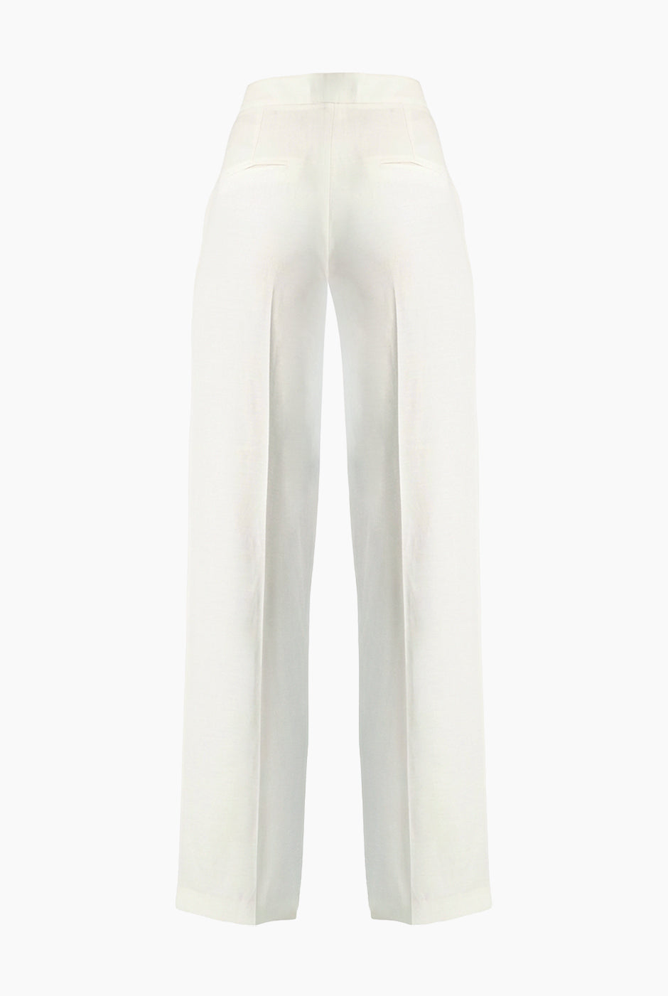 Pantalón blanco amplio con bolsillos laterales y pliegues.