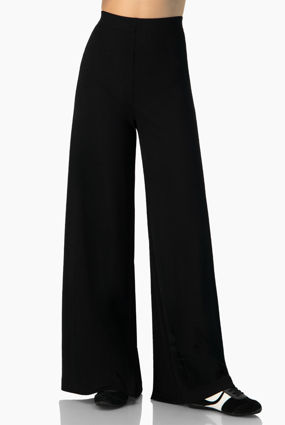 Pantalón culotte negro sin bolsillos y elástico