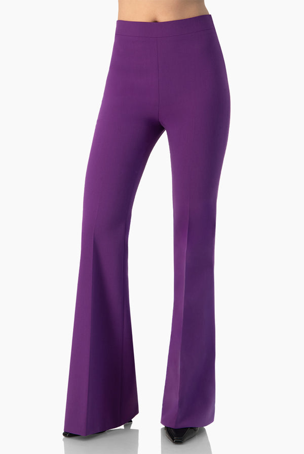 Pantalon acampanado en tono morado