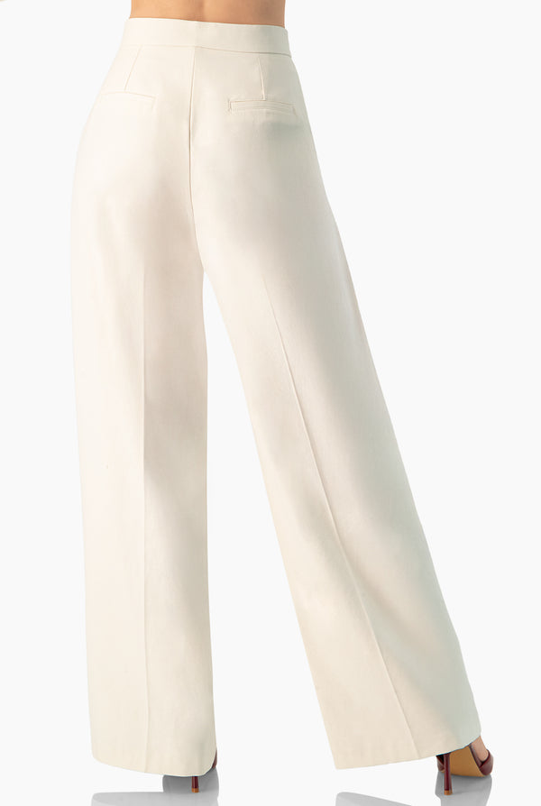 Pantalon recto en tono marfil