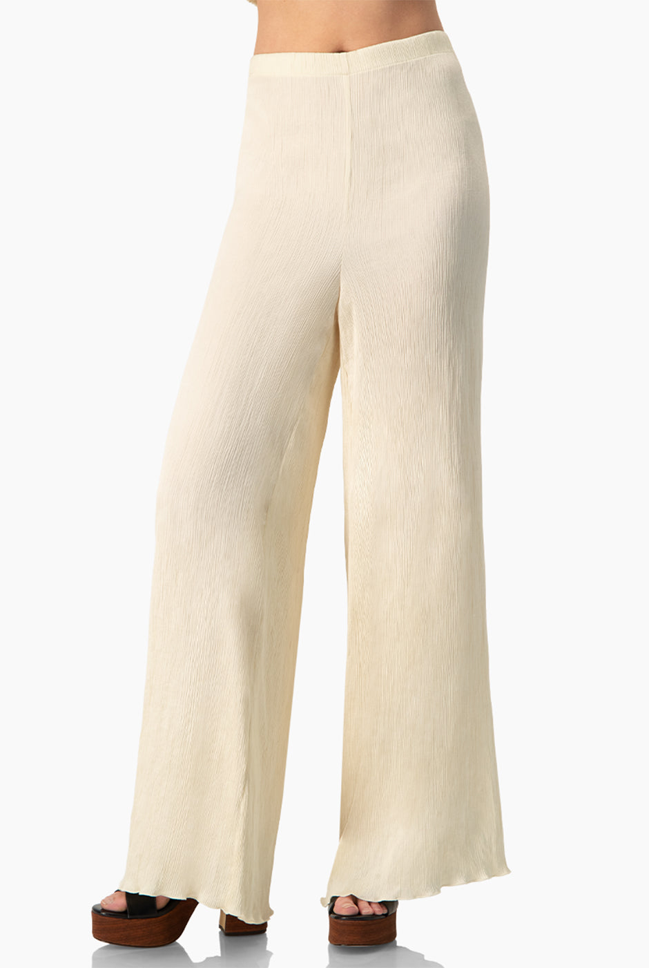 Pantalón amplio marfil plisado sin bolsillos
