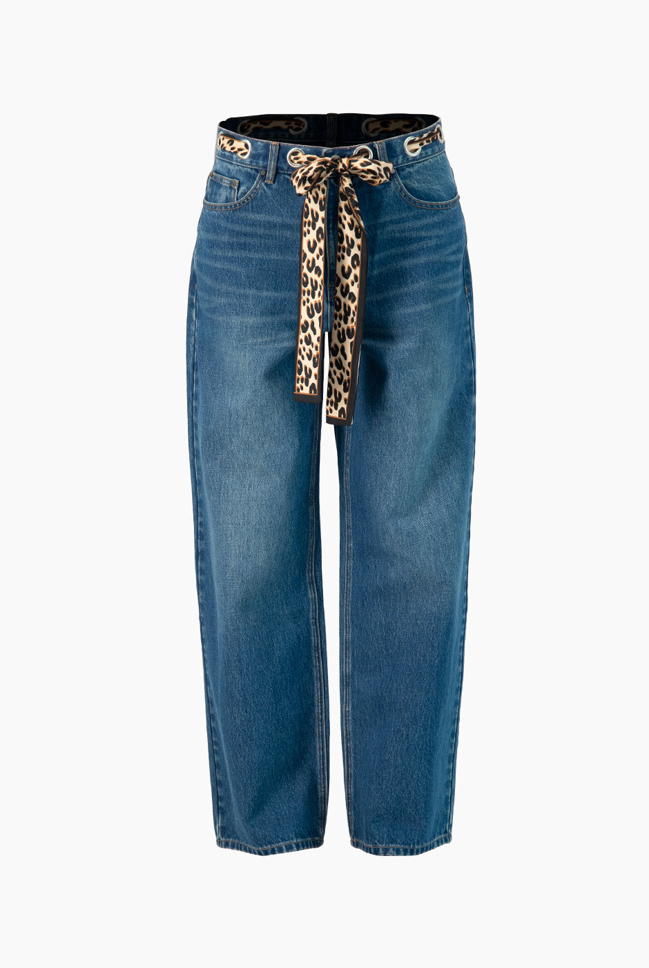 Jeans amplios azul con cinta animal print y bolsillos.