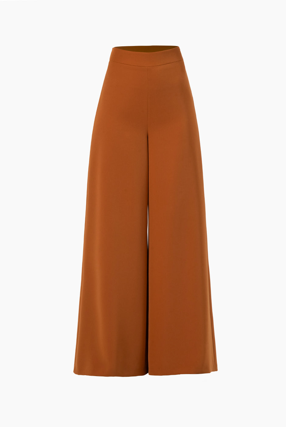 Pantalón café de pierna ancha sin bolsillos, elegante y suelto.