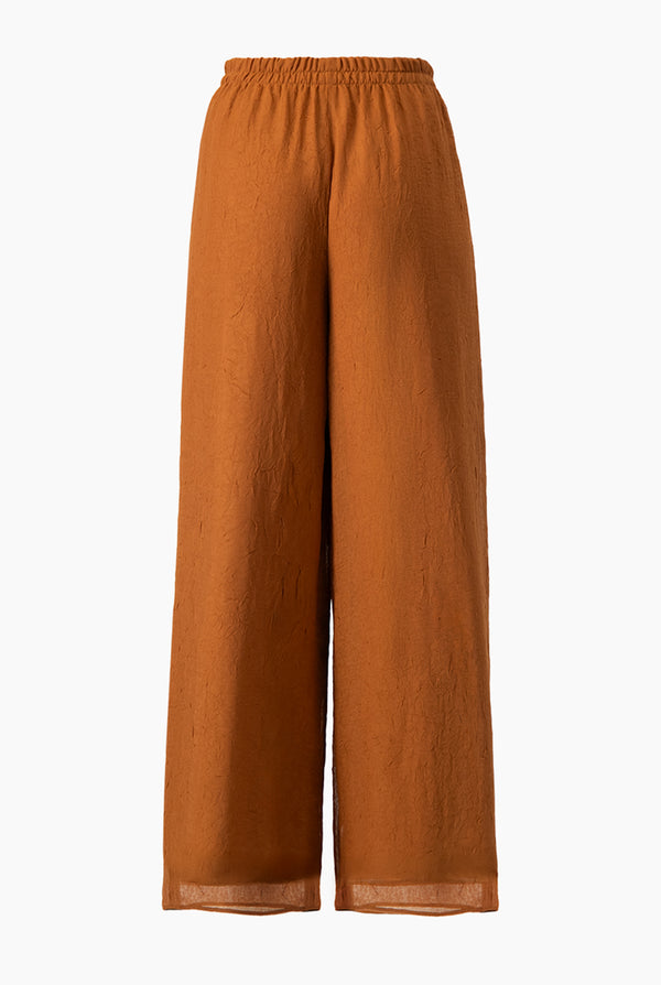 Pantalon cafe de pierna amplia