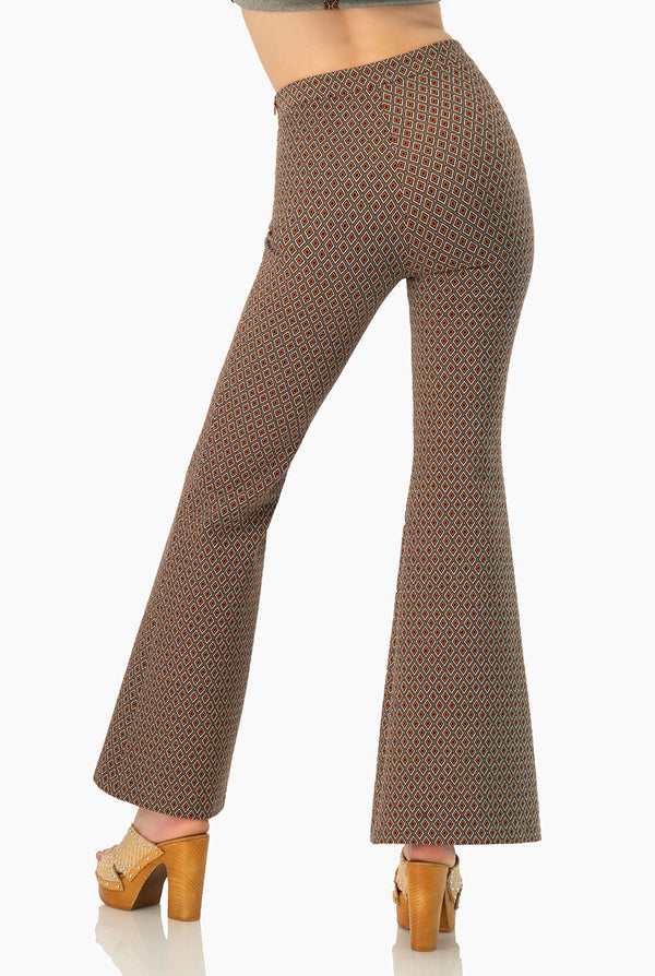 Pantalon acampanado estampado