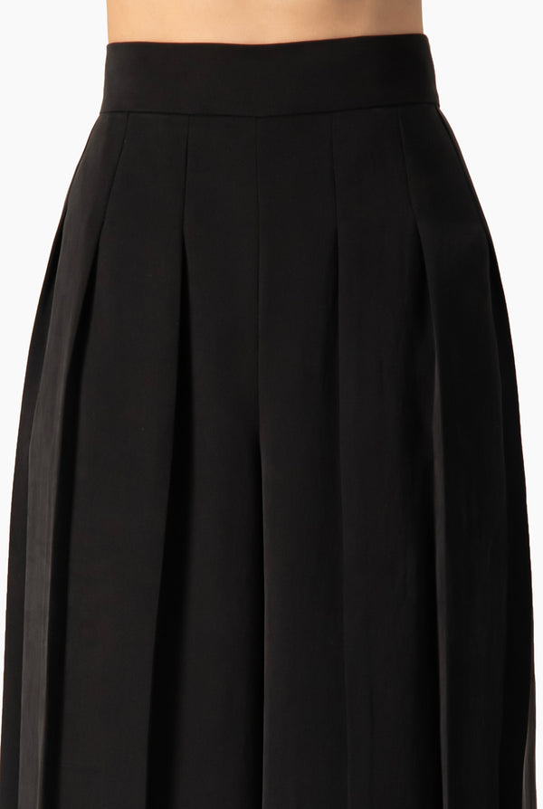 Pantalon pierna ancha con pinzas