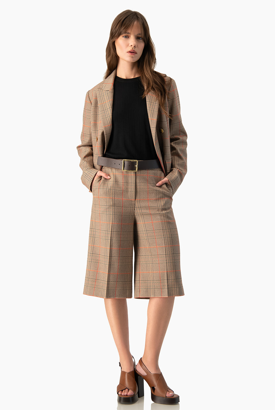Pantalón palazzo beige Ivonne con bolsillos laterales