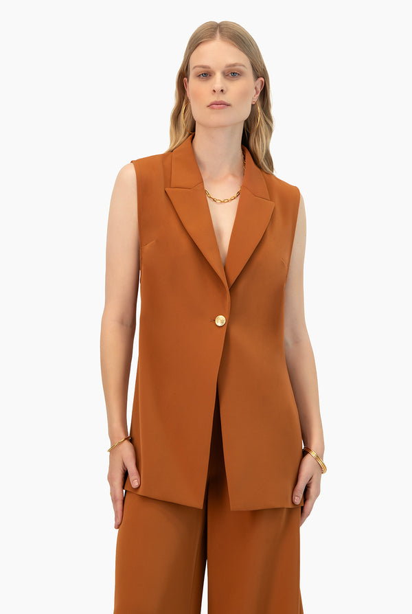 Chaleco sastreado de un boton