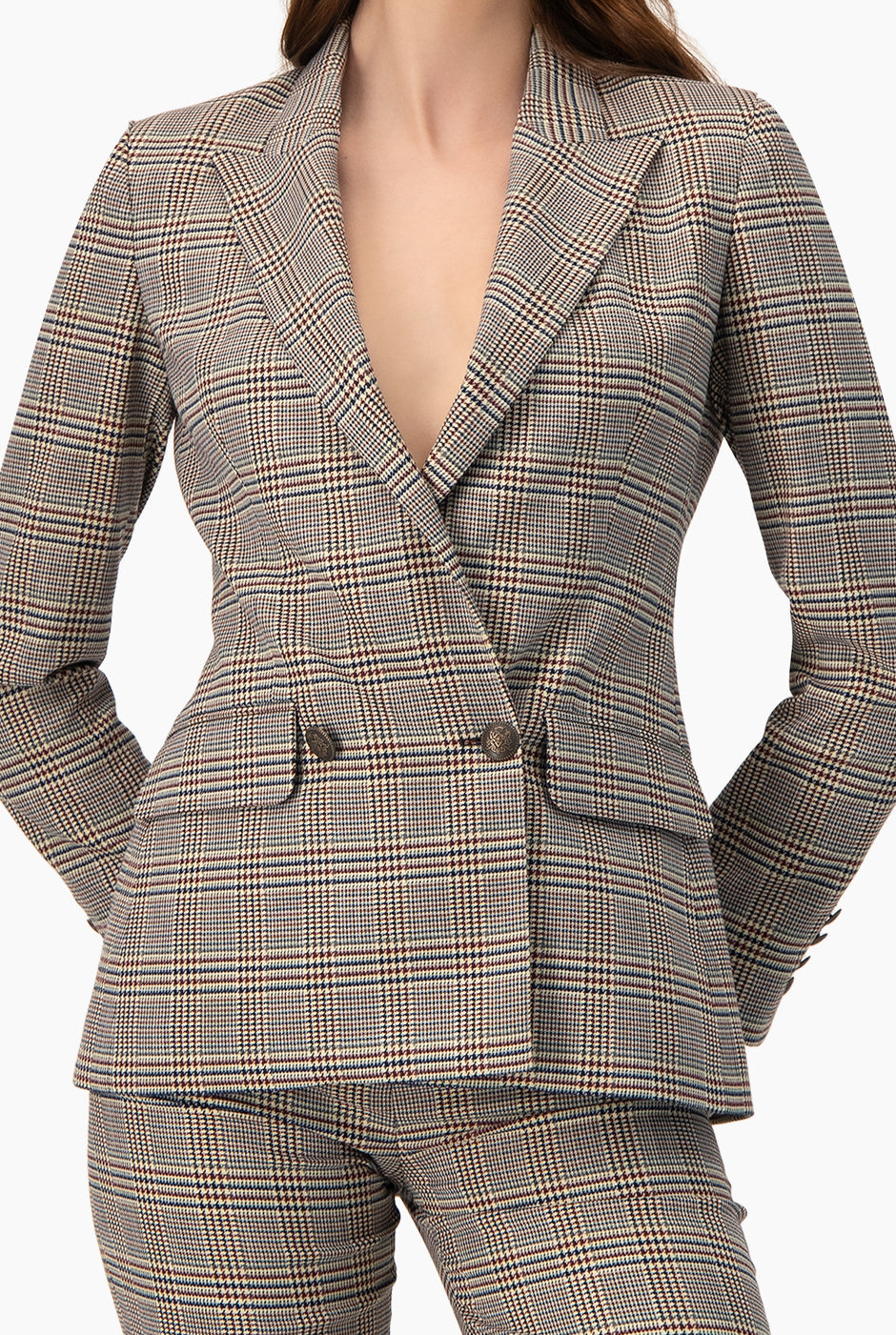 Saco cruzado multicolor con doble botón y bolsillos con solapa