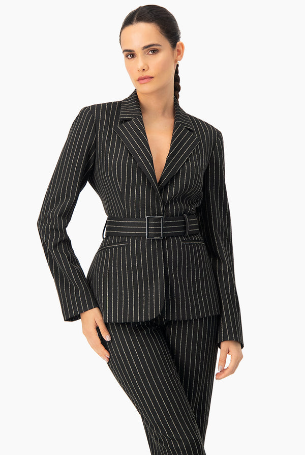 Saco cruzada con cinturon