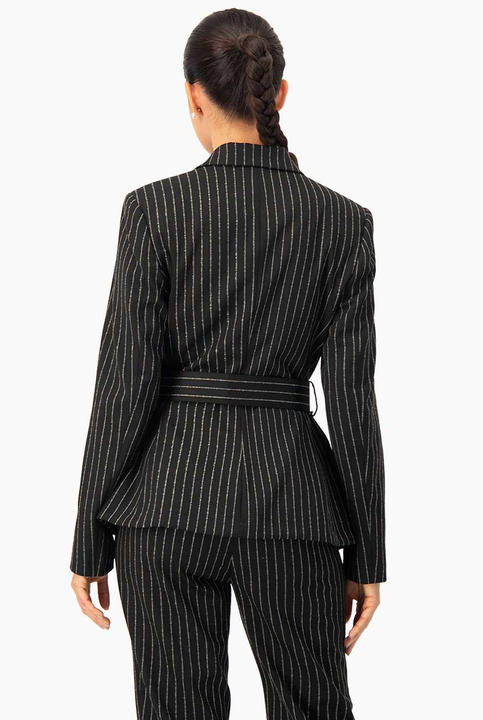 Saco blazer cruzado negro con rayas y cinturón