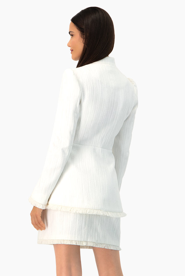 Saco de botones con flecos en bajo