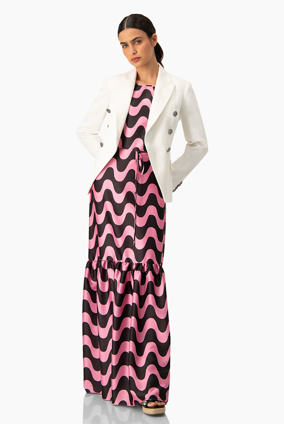 Saco cruzado blanco con botones dobles y bolsillos