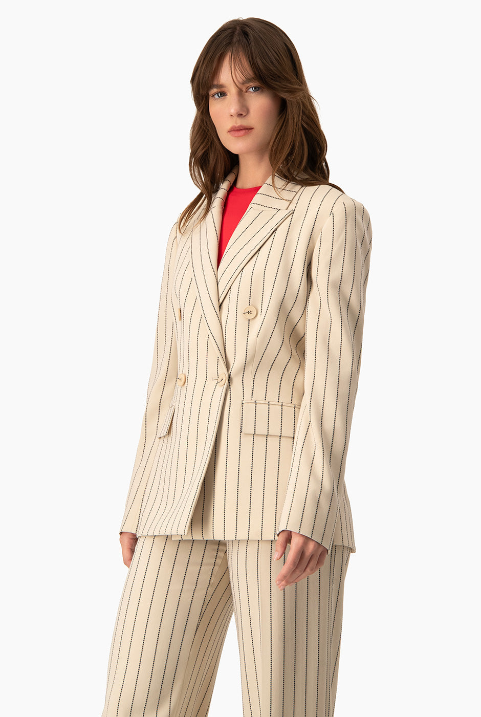 Saco Ivonne rayado beige con doble botonadura y bolsillos