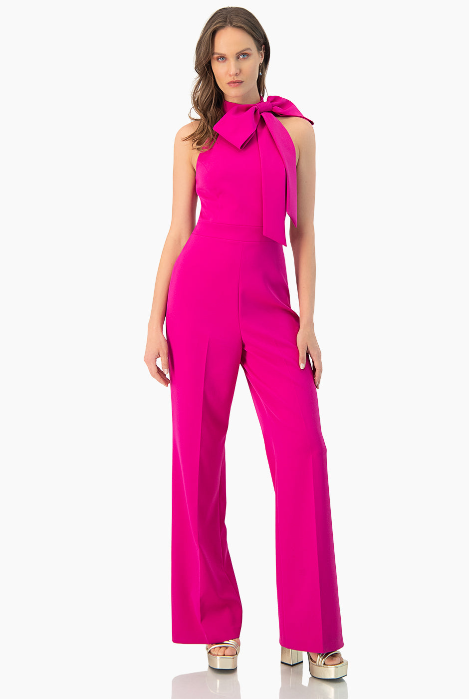 Jumpsuit en tono fucsia sin mangas