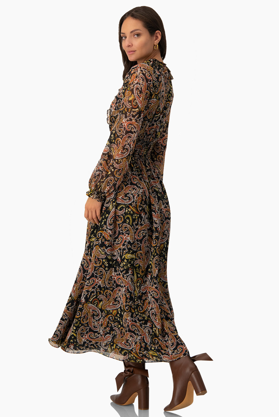 Vestido largo bohemio multicolor con escote en V y smock