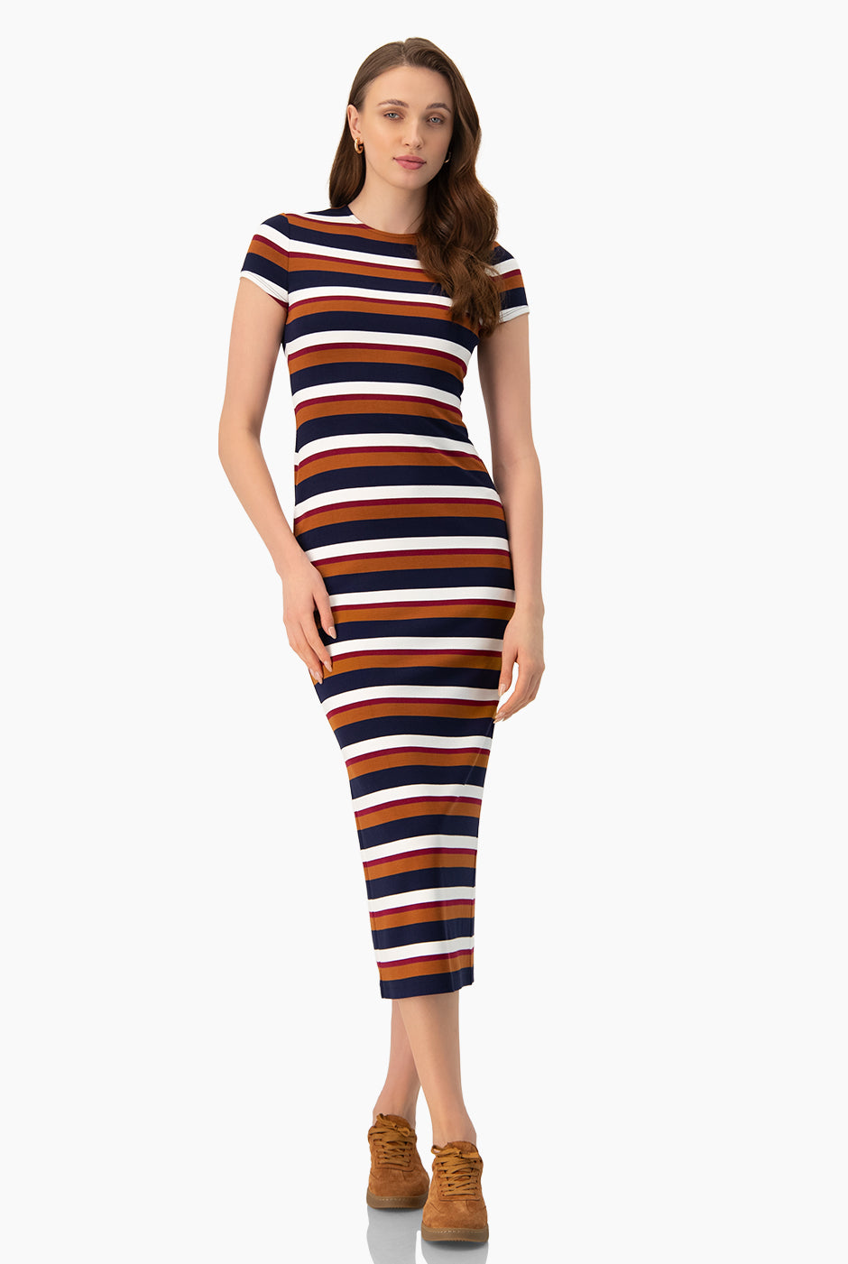 Vestido largo multicolor con mangas cortas tipo cap