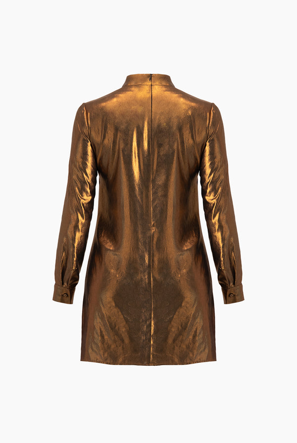 Vestido corto de escote tipo gota