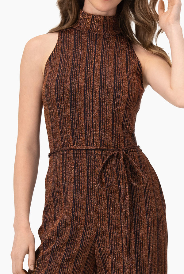 Jumpsuit amplio con bolsillos