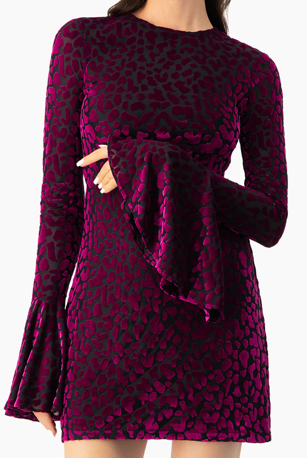 Vestido corto cuello redondo