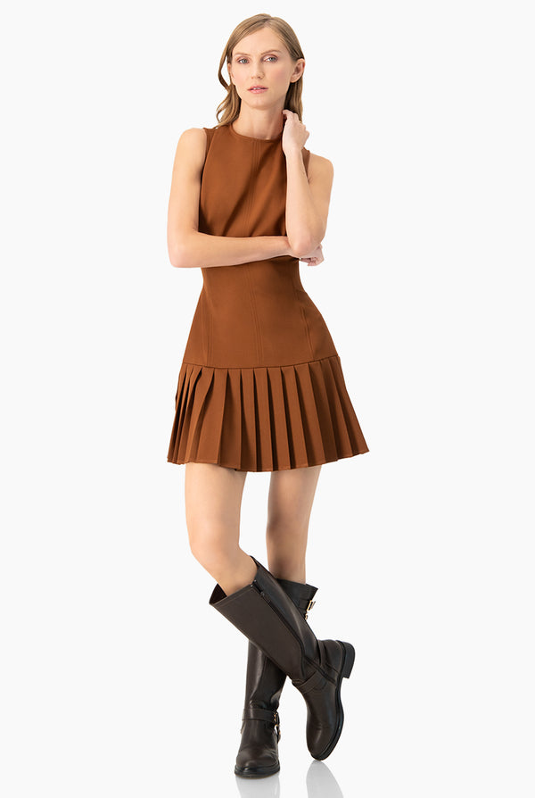 Vestido corto tableado