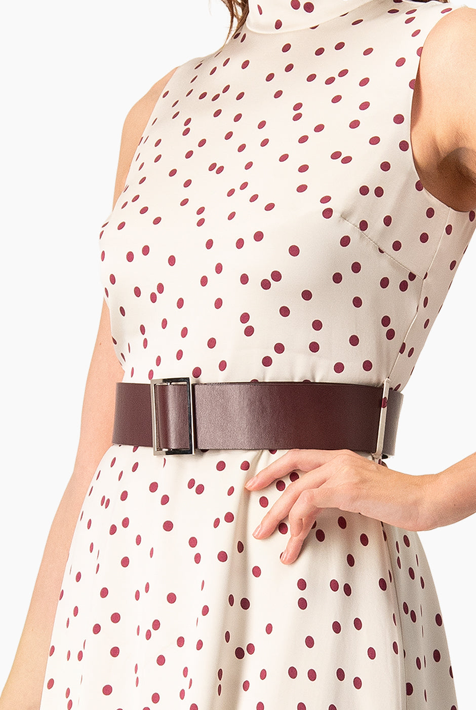 Vestido midi marfil con lunares y cinturón ancho