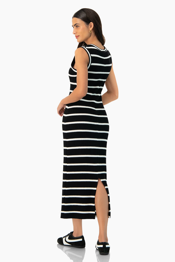 Vestido largo tejido y sin mangas