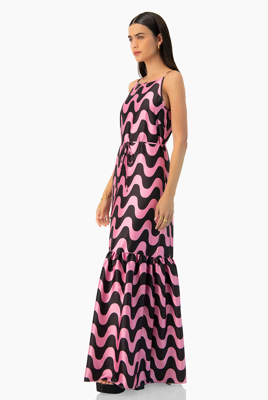 Vestido maxi estampado rosa sin mangas con cinturón