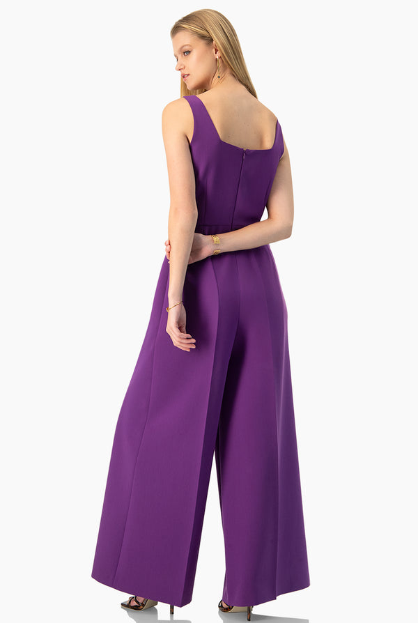 Jumpsuit amplio en tono morado