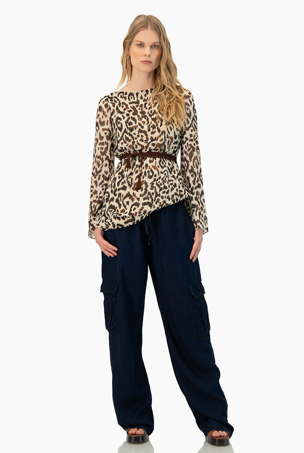 Vestido corto cinta en cintura