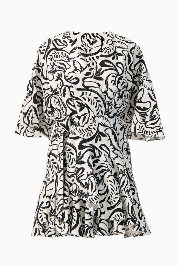 Vestido corto manga tipo murcielago