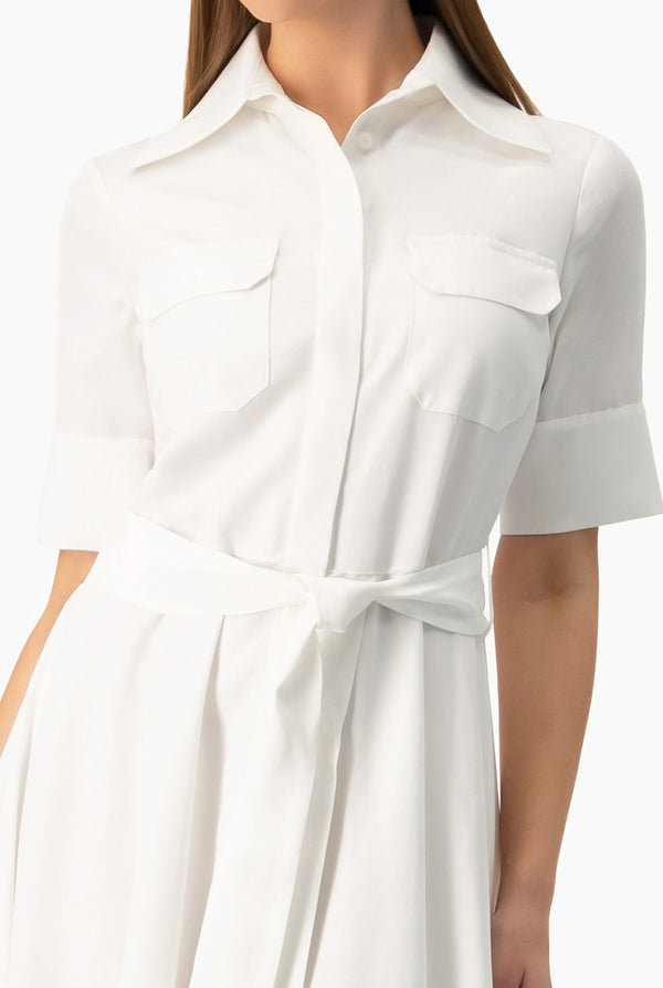 Vestido blanco manga corta y cinta