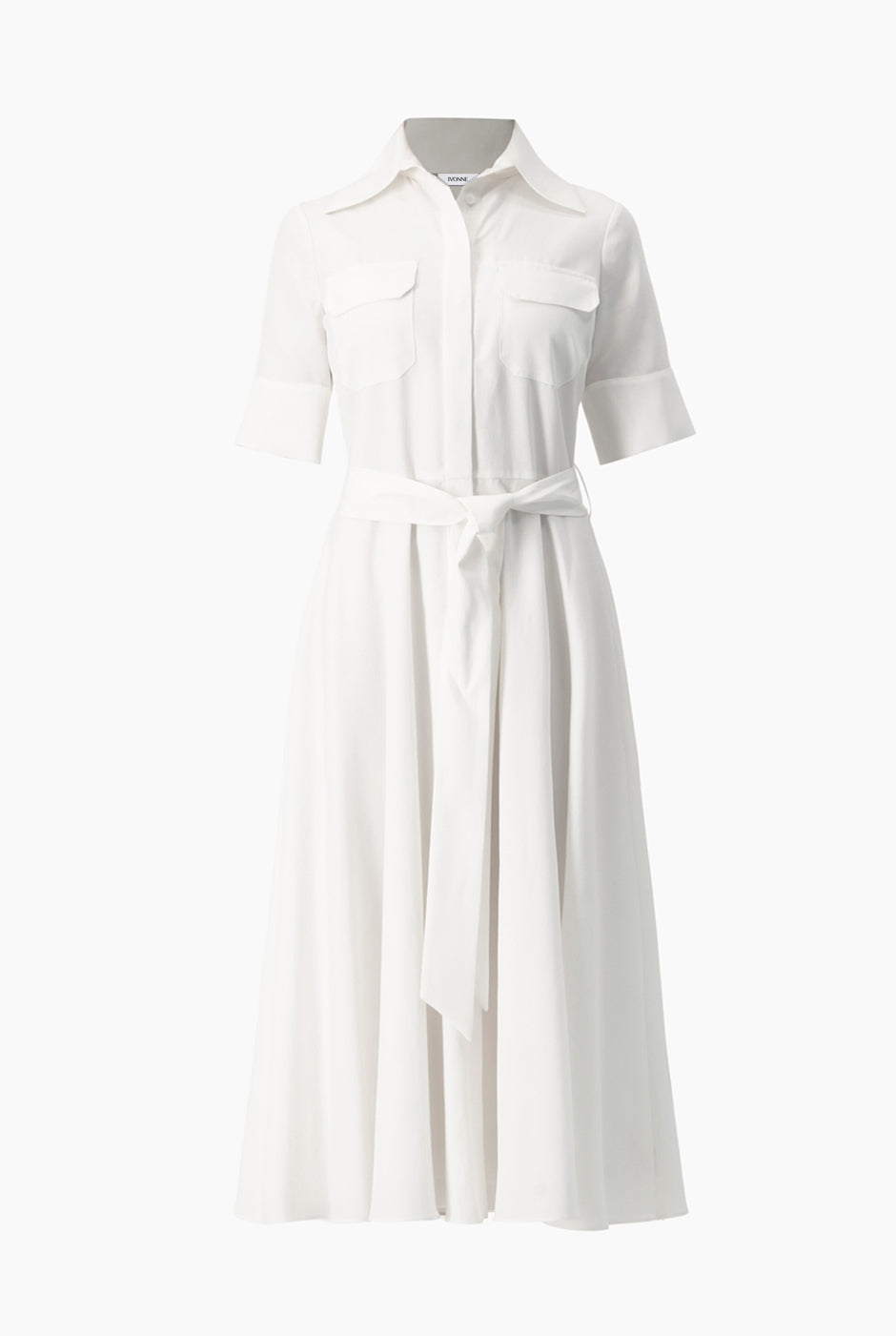 Vestido blanco manga corta y cinta