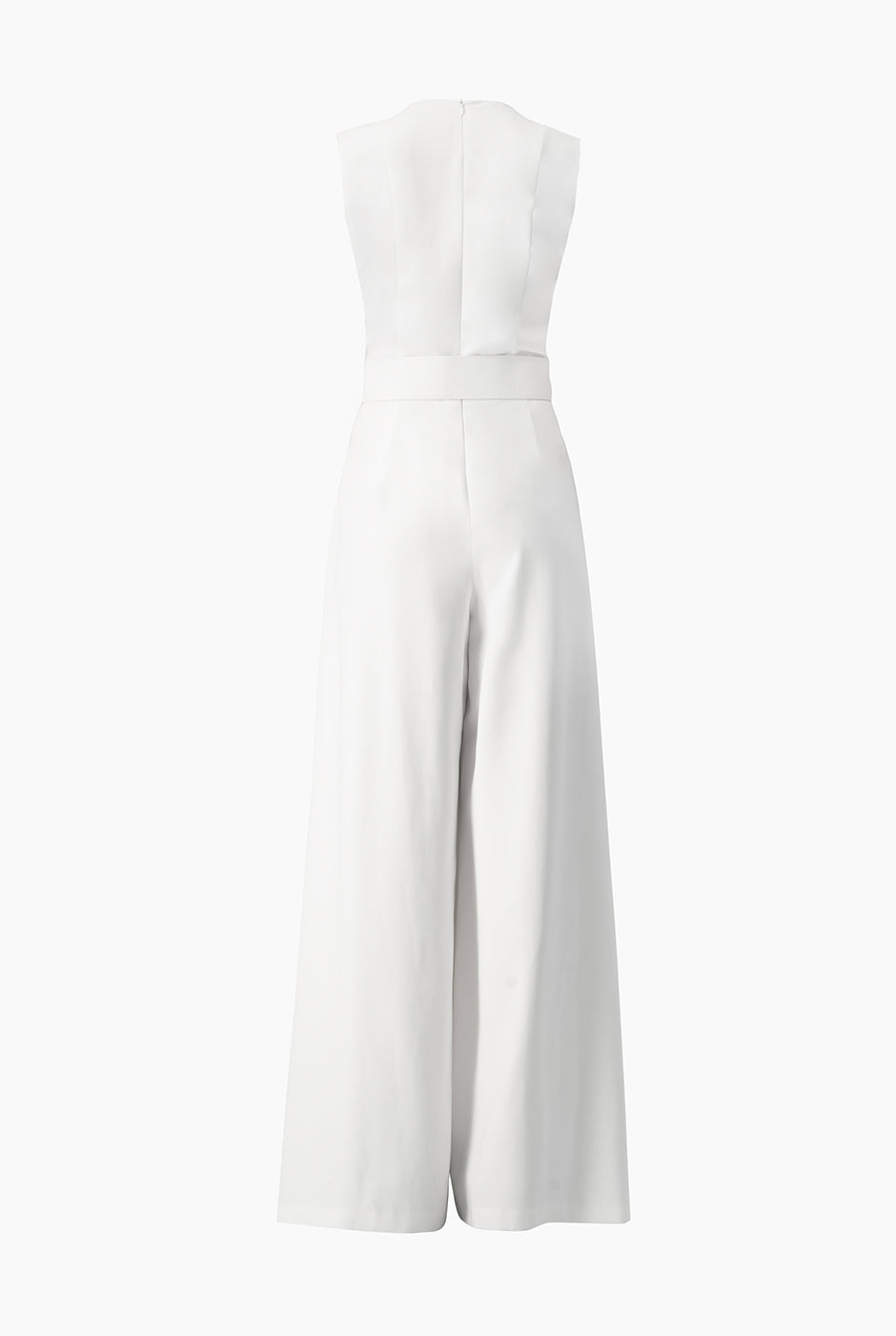 Jumpsuit blanco sin mangas con cinturón y escote en V