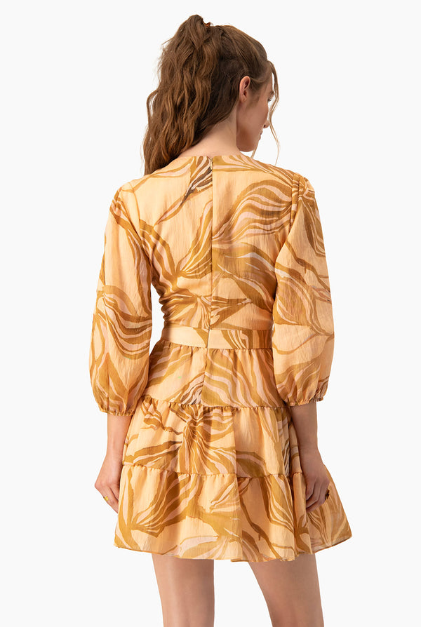 Vestido corto de manga abullonada